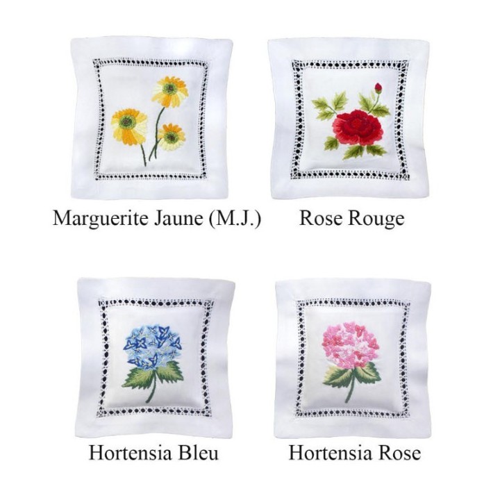 Coussinet lavande brodé 15x15 cm